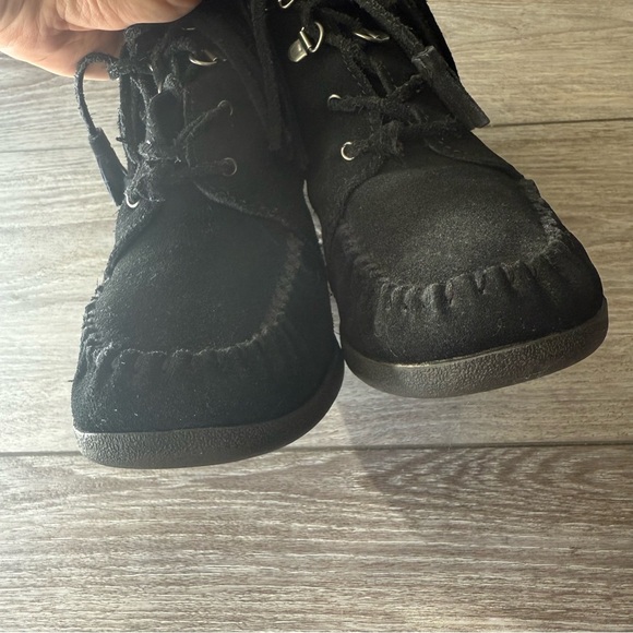 Minnetonka Black Lace-Up Fringe Wedge Booties - Picture 3 of 15